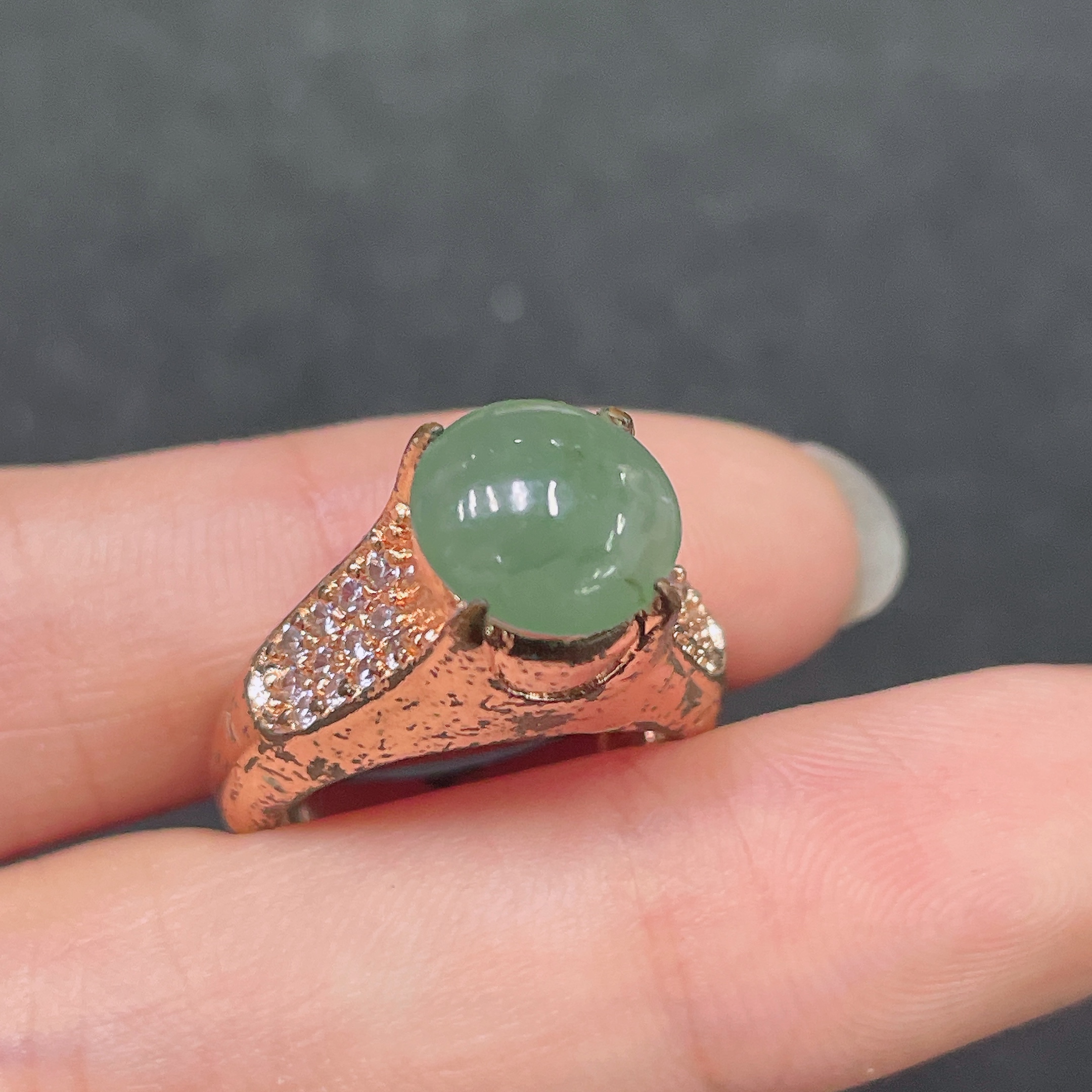 F32746581 Jadeite cabochon mounting piece non-gold total weight approx. 6.8 g