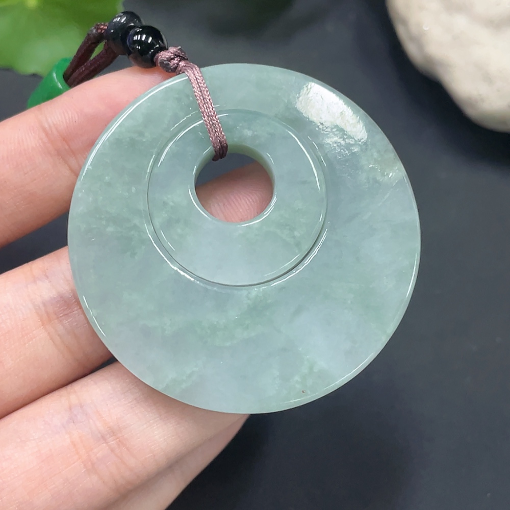 F16734367 Jadeite Pendant with Non-Grade A Beads