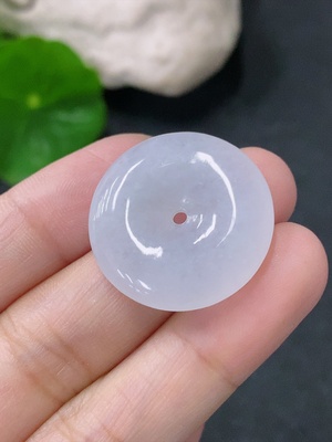 F33887501 Jadeite Pendant Peace Buckle Total Weight Approx. 5.94g