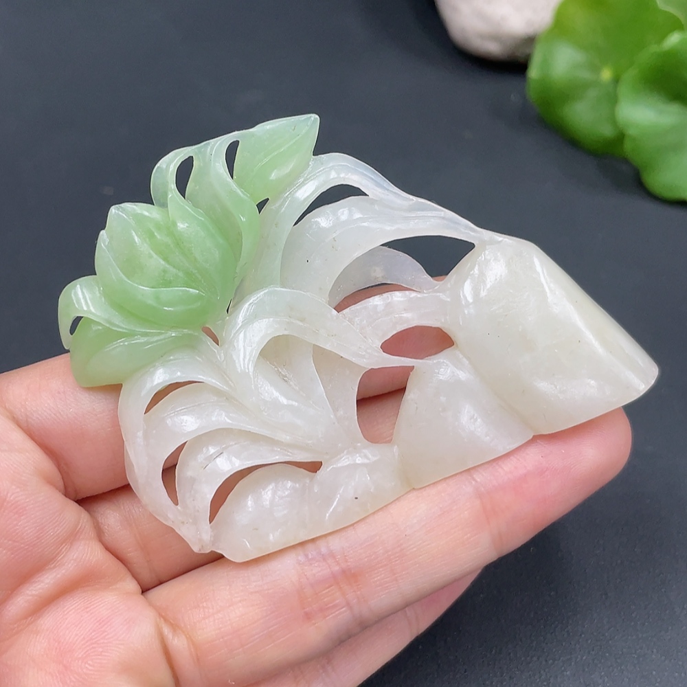 H19153786 Hetian Jade Pendant, color origin undetermined, total weight approx. 36.5g