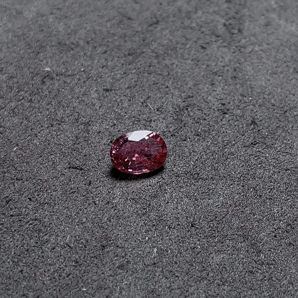 C33855851 Tourmaline Rough Stone Total Weight Approx.1.080ct