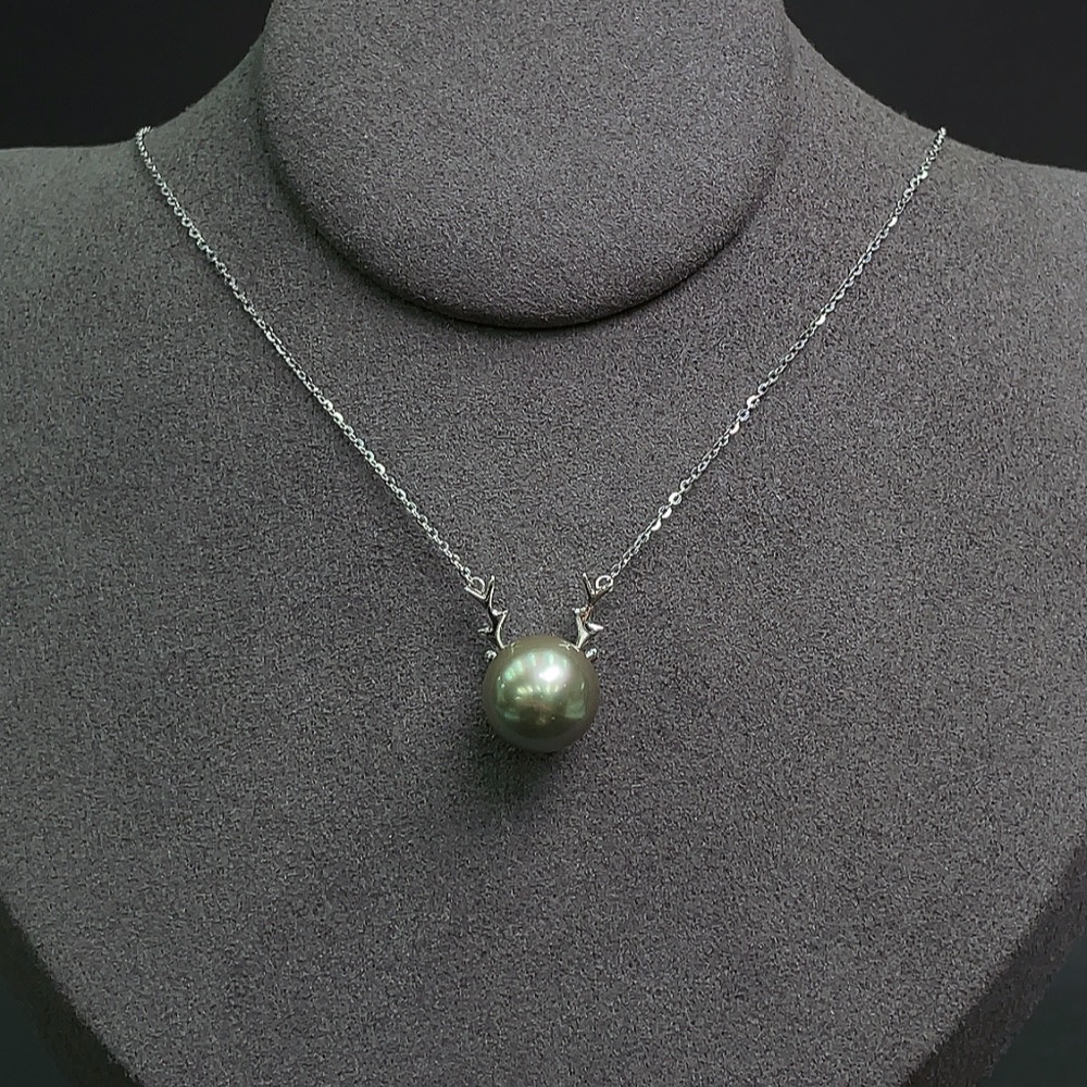 C11161614 Seawater Pearl Pendant with 18K Gold Chain, Total Weight Approx. 3.27g, Pearl Size Approx. 10.6mm