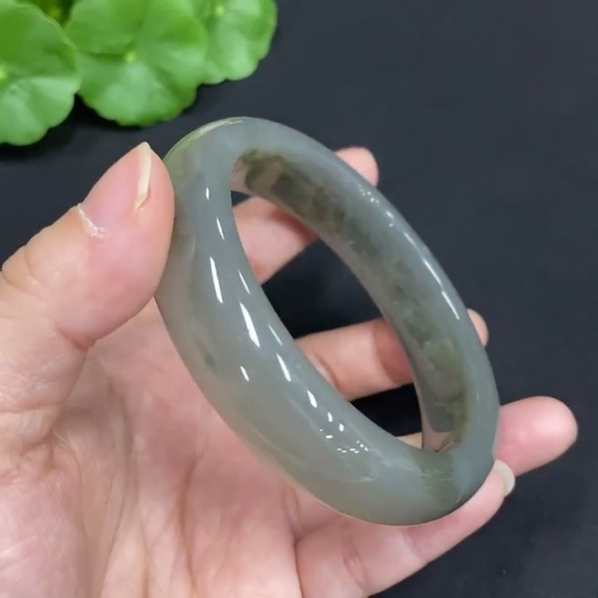 H34987079 Hetian Jade Round Bracelet Size 57.8 Total Weight Approx. 67.9g