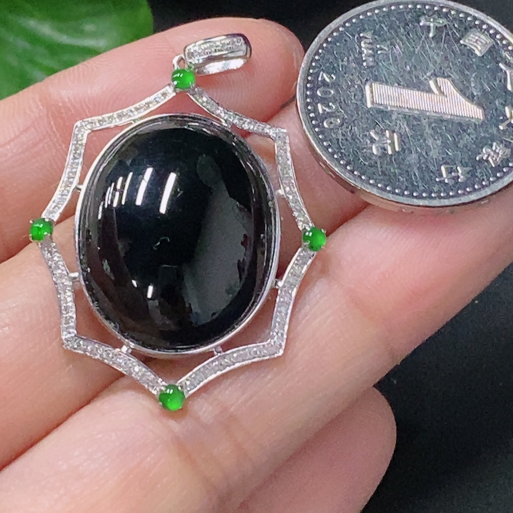 F35088181 Jadeite Bezel-set Cabochon Pendant in 18k Gold with Diamond Accents, Total Weight Approx. 5.425g