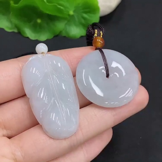 F32807024 One Lot of Jadeite Pendants with Non-Jadeite Beads