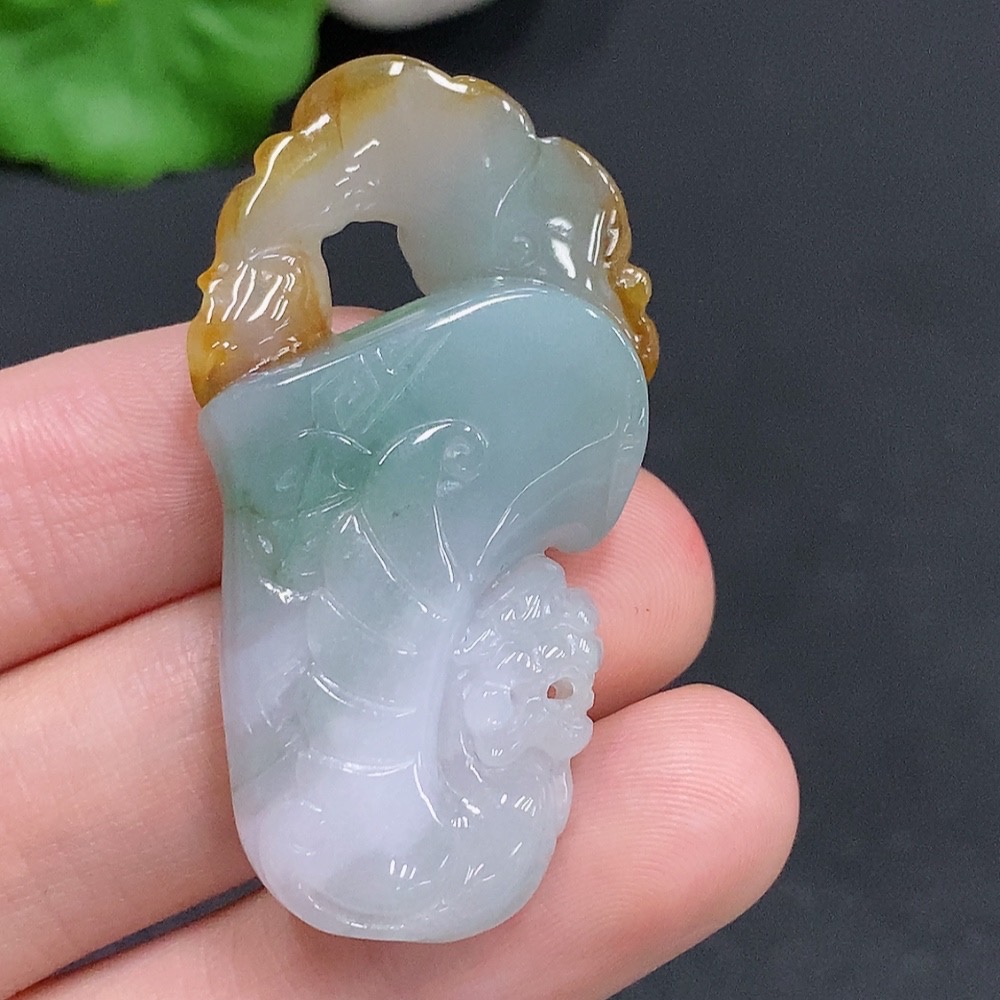 F30457685 Jadeite "Blessing Before Your Eyes" Pendant