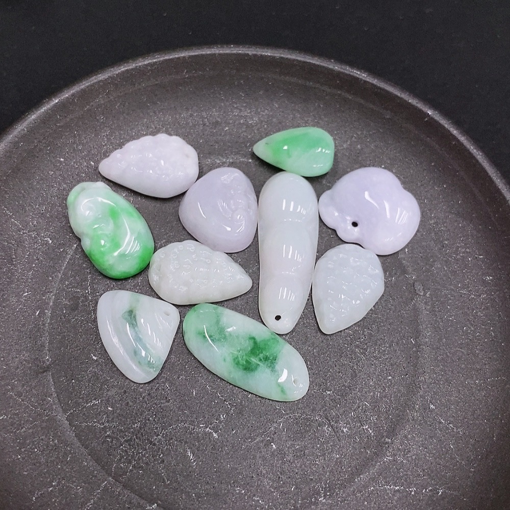 F33877446 Jadeite Pendants Sell as a Lot