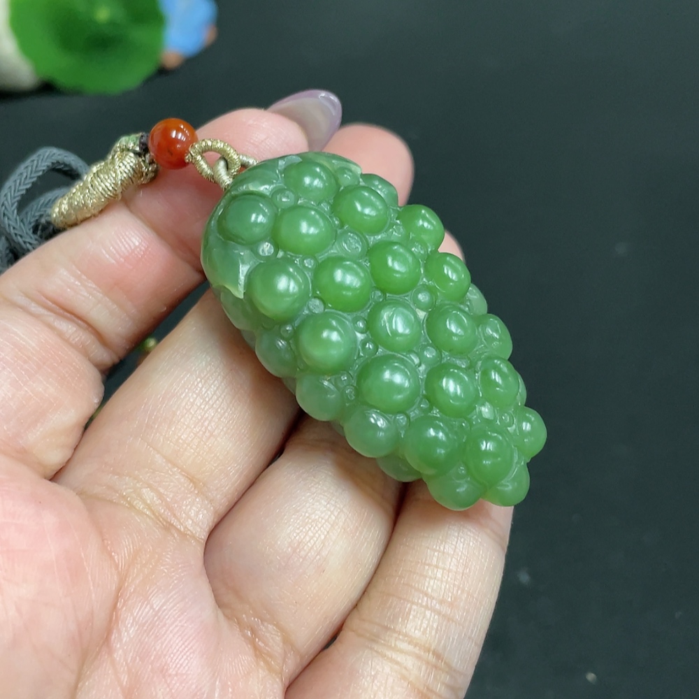 H33863021 Hetian Jade Pendant, Many Children Many Blessings