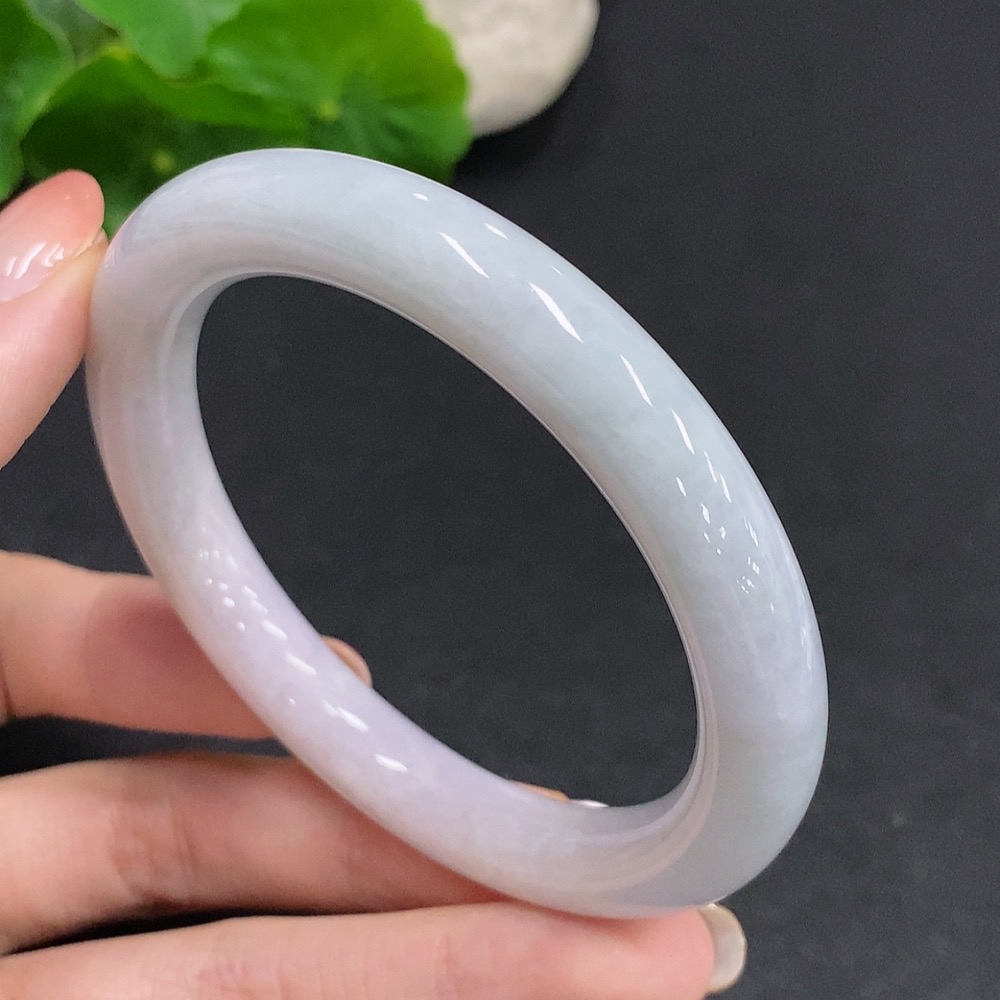 F34061261 Jadeite Round Bangle Total Weight Approx. 52.5g Size 57.5