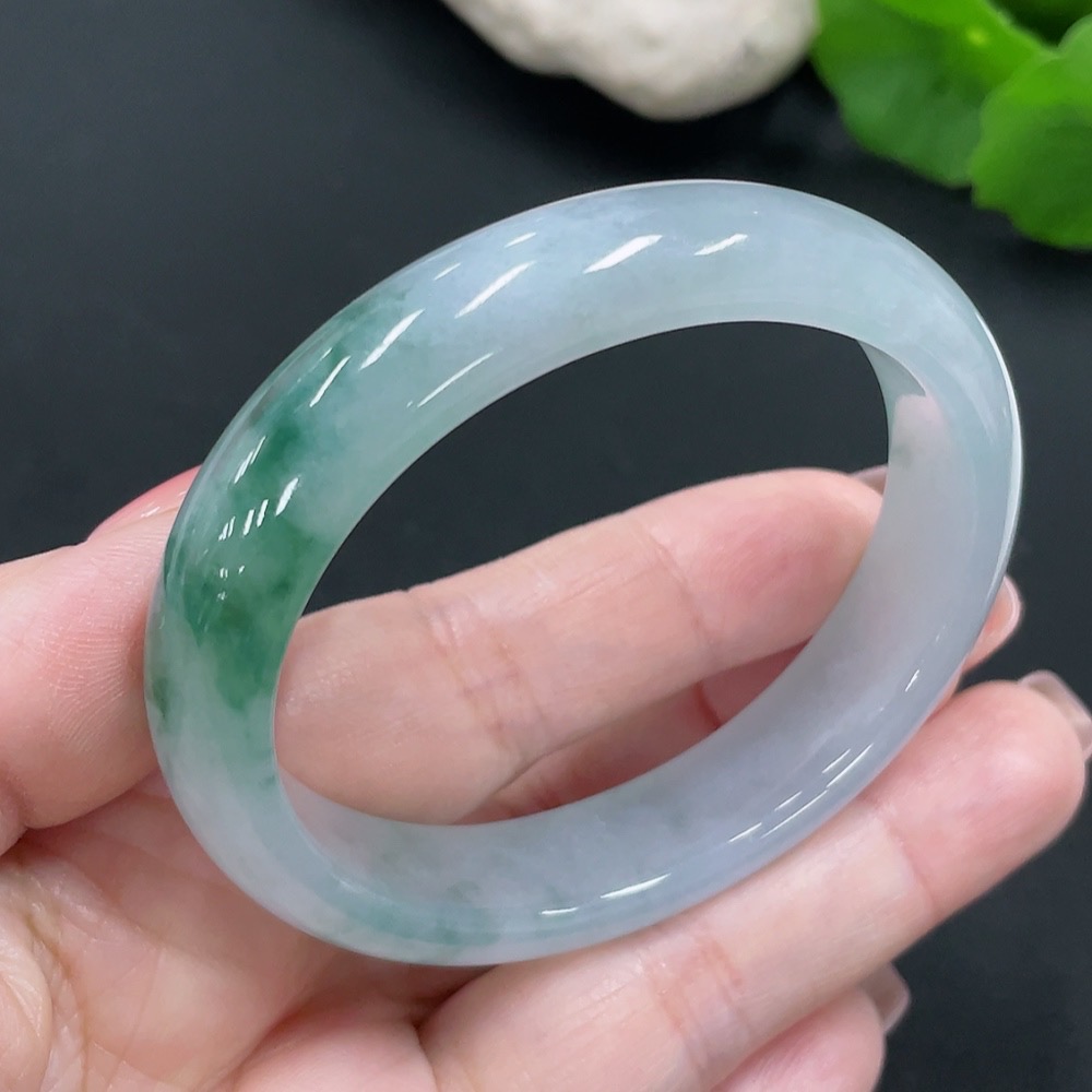 F26024375 Jadeite Noble Consort Bangle Size 53.2/46.5 Total Weight Approx. 44.4g