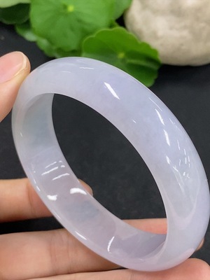 F40734460 翡翠正圈手镯 圈口56.2 货品总重约56.9g