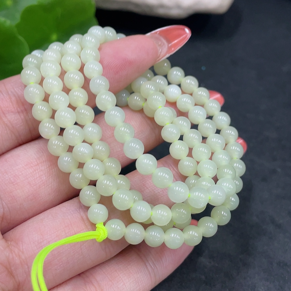 H34016224 Hetian Jade Bead Necklace Approx. 4.8mm Total Weight Approx. 22.5g