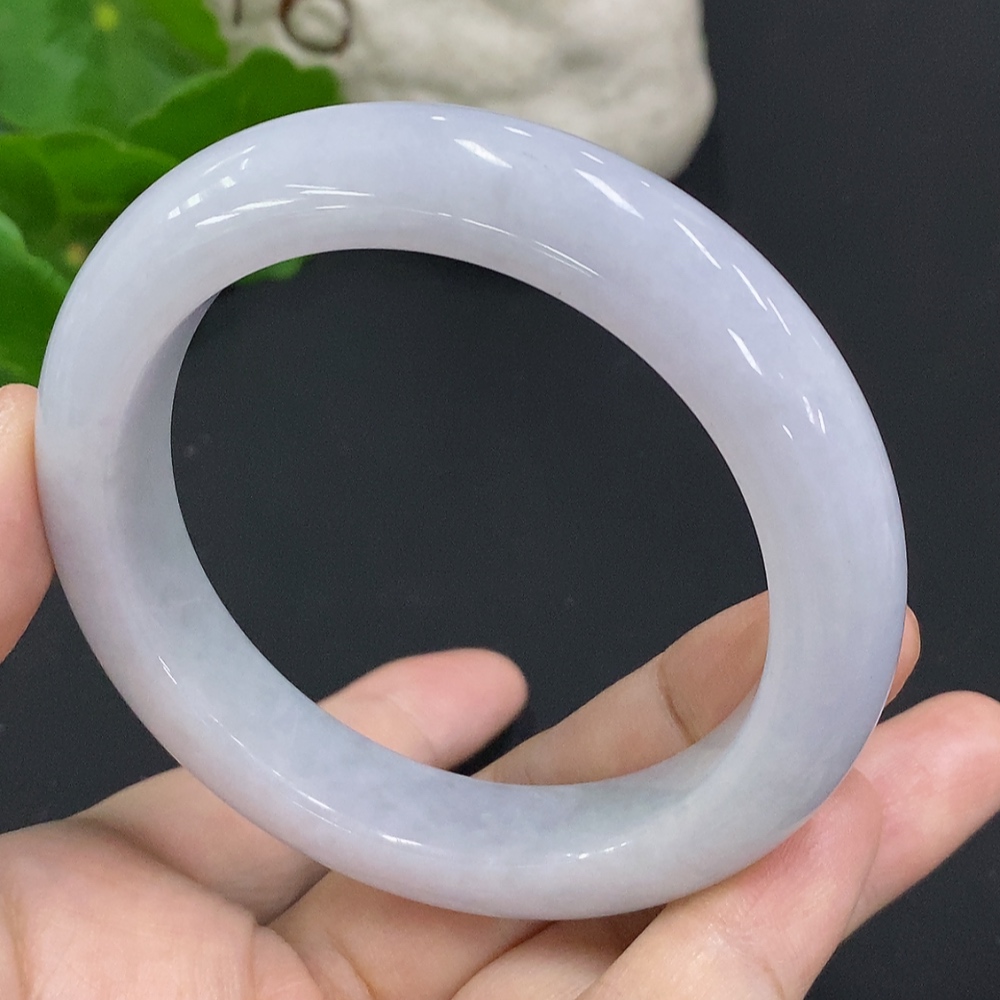 F34051757 Jadeite Round Bangle Size 56.4 Total Weight Approx. 67.5g