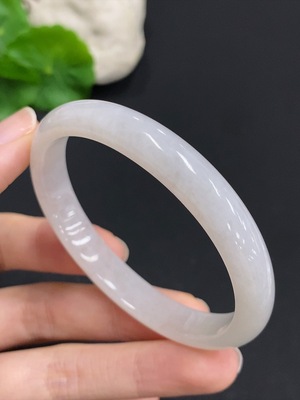 F36220729 Jadeite Imperial Concubine Bracelet, Total Weight Approx. 27.4g, Size 55/48