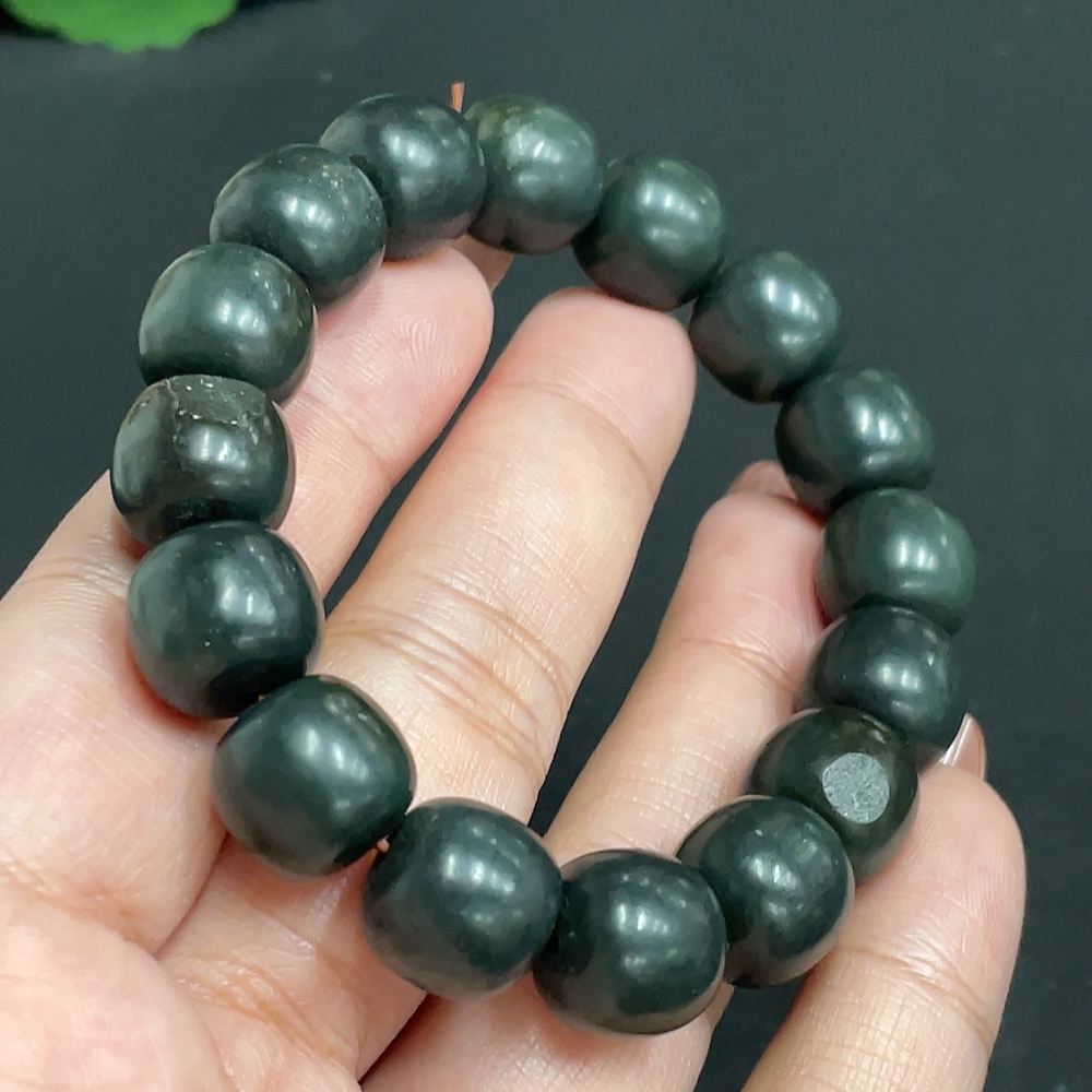 H34011037 Hetian Jade Bracelet Approx 11.7mm Total Weight Approx 47.1g