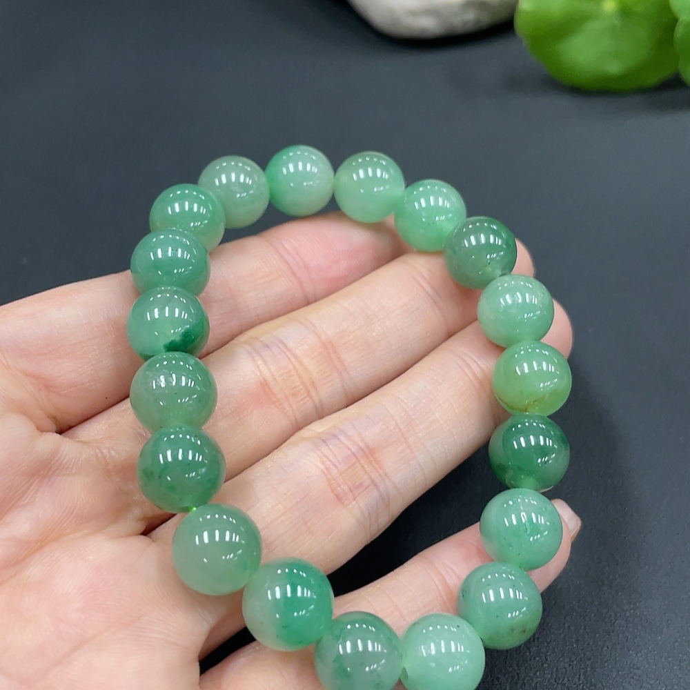 H23686828 Dulong jade bracelet, approx. 10.2mm beads, total weight approx. 29g