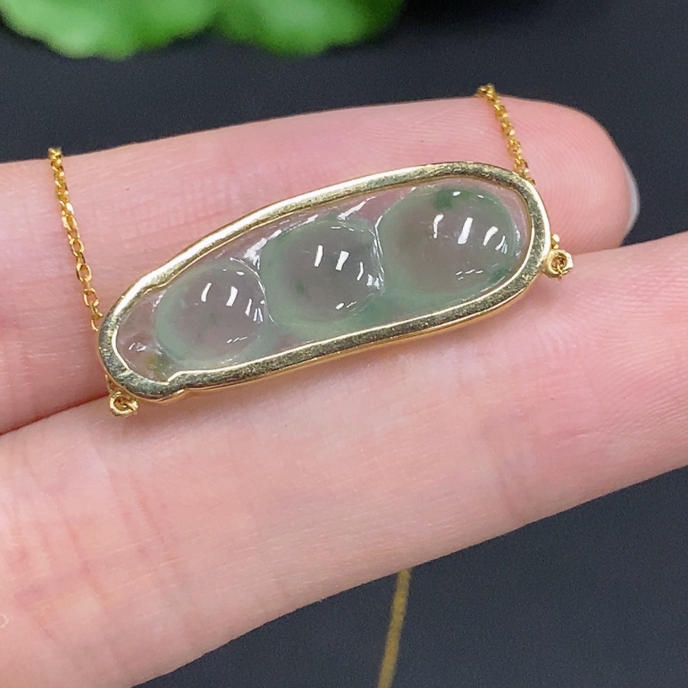 F30554654 Jadeite Lucky Bean Pendant 18k Gold Total Weight Approx. 4.4g (Including Chain)