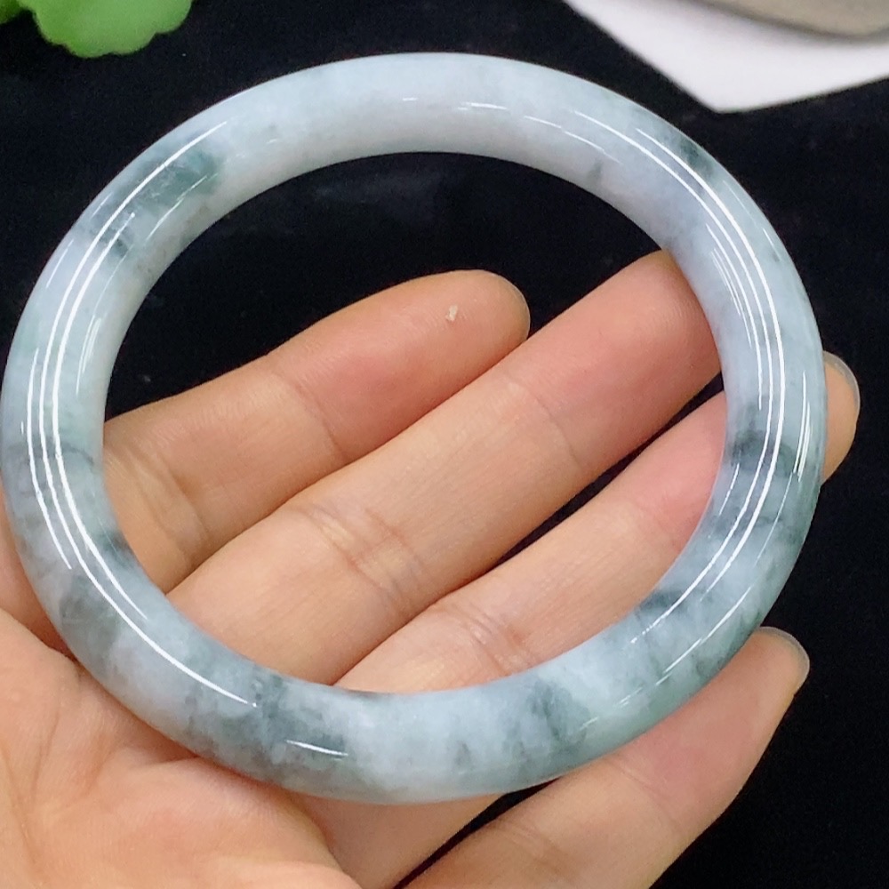 F32706902 Jadeite Round Bangle Size 58.2 Total Weight Approx. 52.03g Containing Other Mineral Components