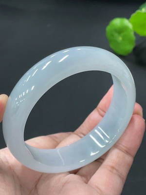 F34018663 Jadeite Round Bangle, Total Weight Approx. 67.9g, Size 57.4