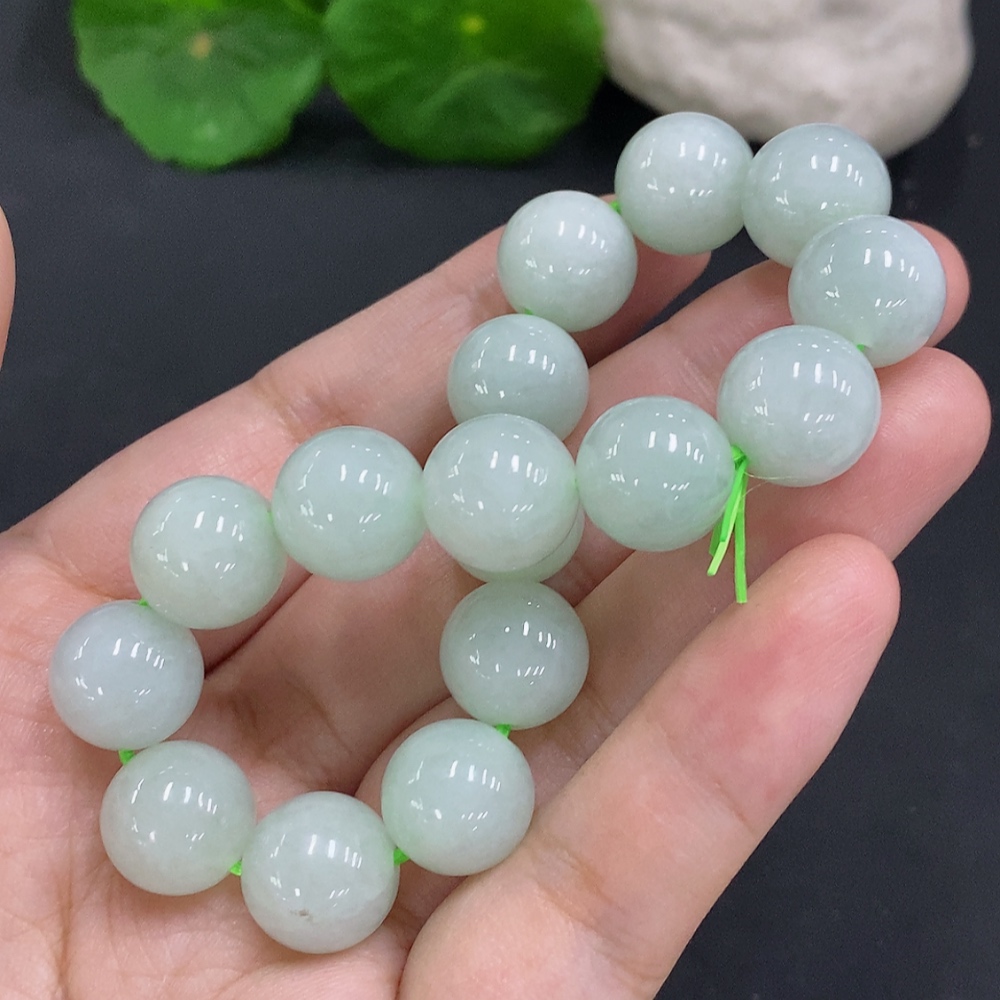 F34021953 Jadeite Bead Necklace, Approx. 12mm, Total Weight Approx. 51.2g