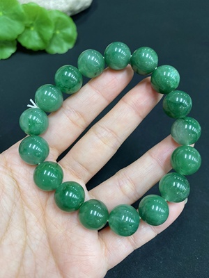 H34986012 African Emerald (Dulong Jade)