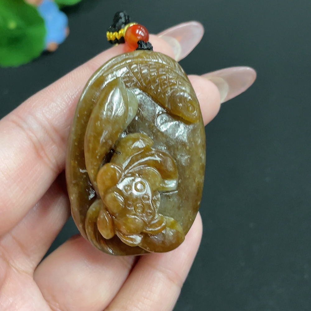 H26015704 Hetian Jade Handheld Carving "Lotus Leaf and Fish