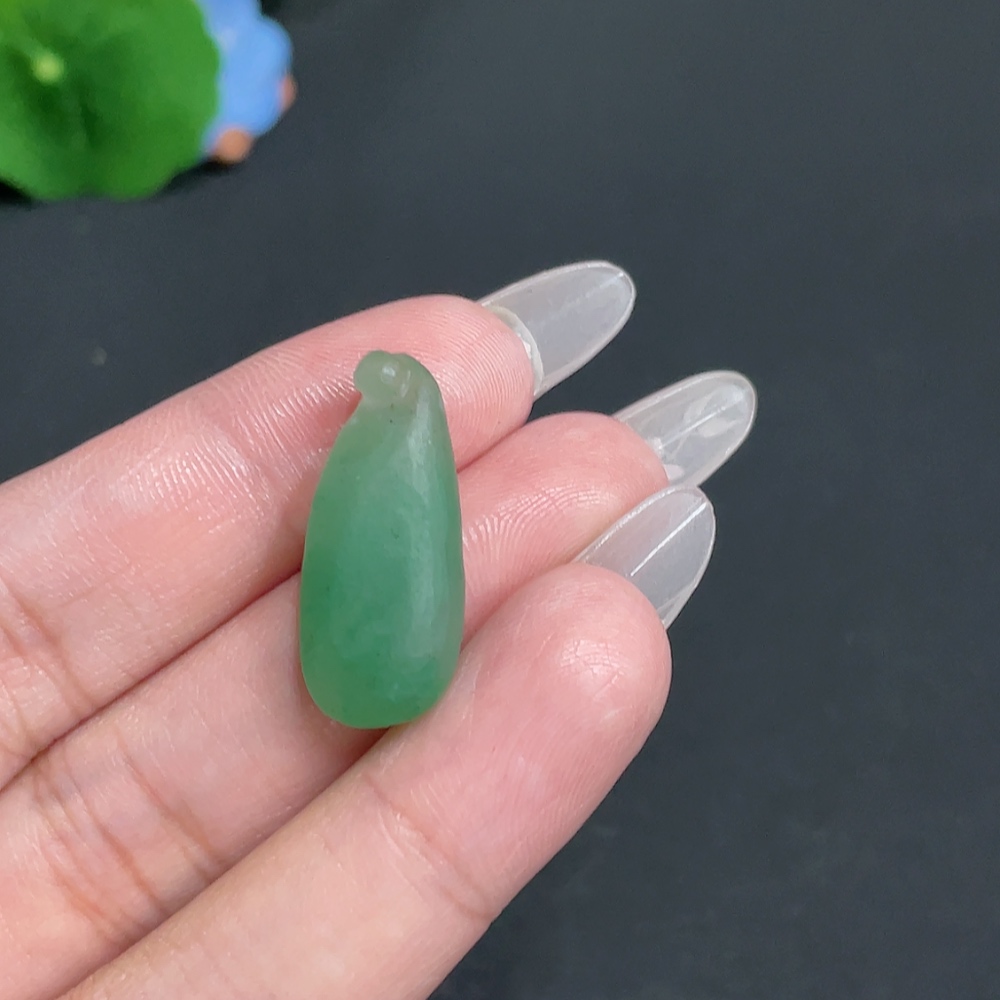 H27082444 African Emerald (Dulong Jade)