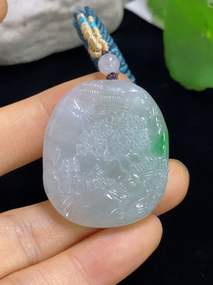 F46564265 翡翠挂件     山水       货品总重约18.6g
