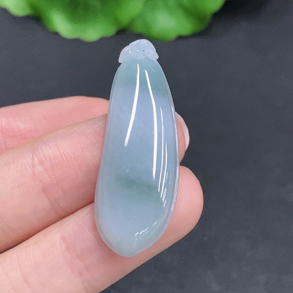 F34968567 Jadeite Fu Gua Pendant, Total Weight Approximately 4.4g