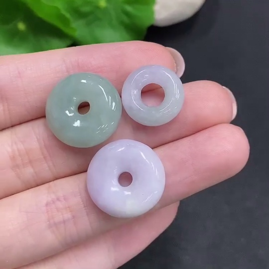 F34002927 Jadeite Pendants Sell as a Lot