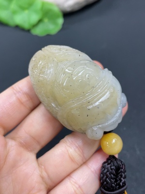 H40777115 Hetian Jade Handheld Ornament - A Blockbuster
