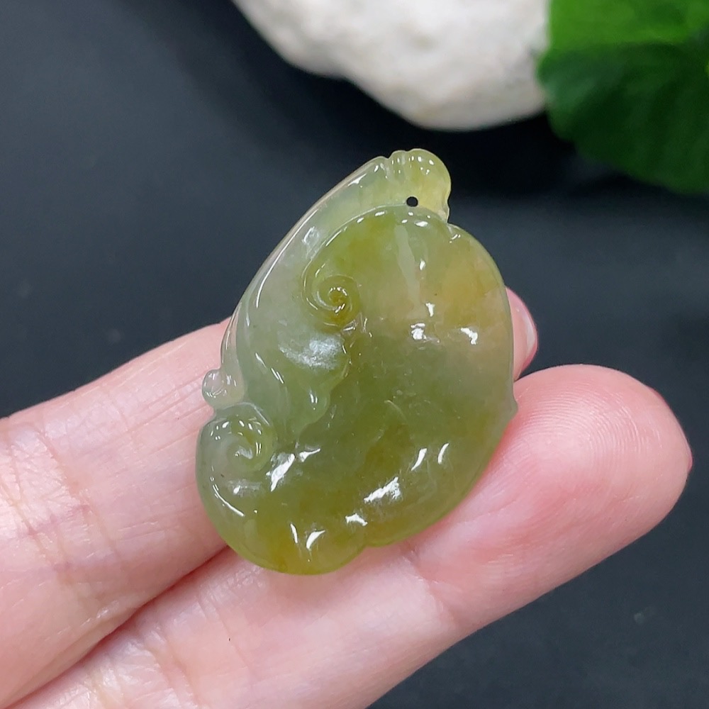 F25856975 JadeiteRuyi Pendant, Total Weight Approx. 5g