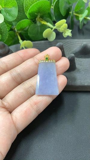 F1217149 Jadeite Plain Pendant with Crack 18K Gold Total Weight 5.4g