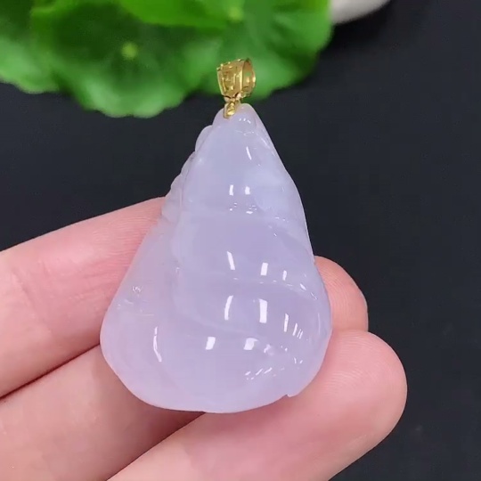 F32758266 Jadeite Crayfish Pendant with 18K Gold Clasp, Total Weight Approximately 17g