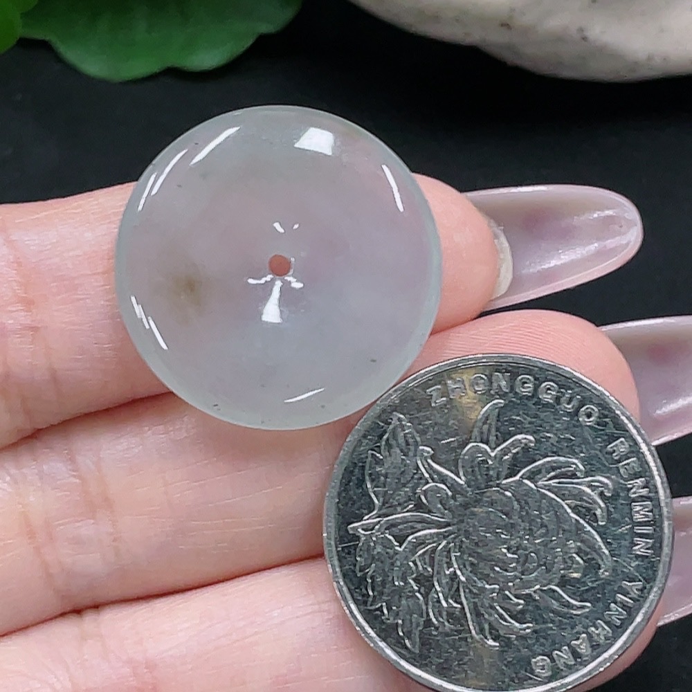 F34069191 Jadeite Safety Buckle Pendant, Total Weight Approx. 4.2g