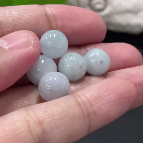 F34058153 Jadeite Beads Sell as a Lot