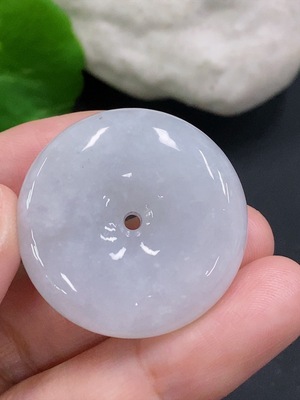 F33883159 Jadeite Peace Knot Pendant, Total Weight Approx. 19.19g