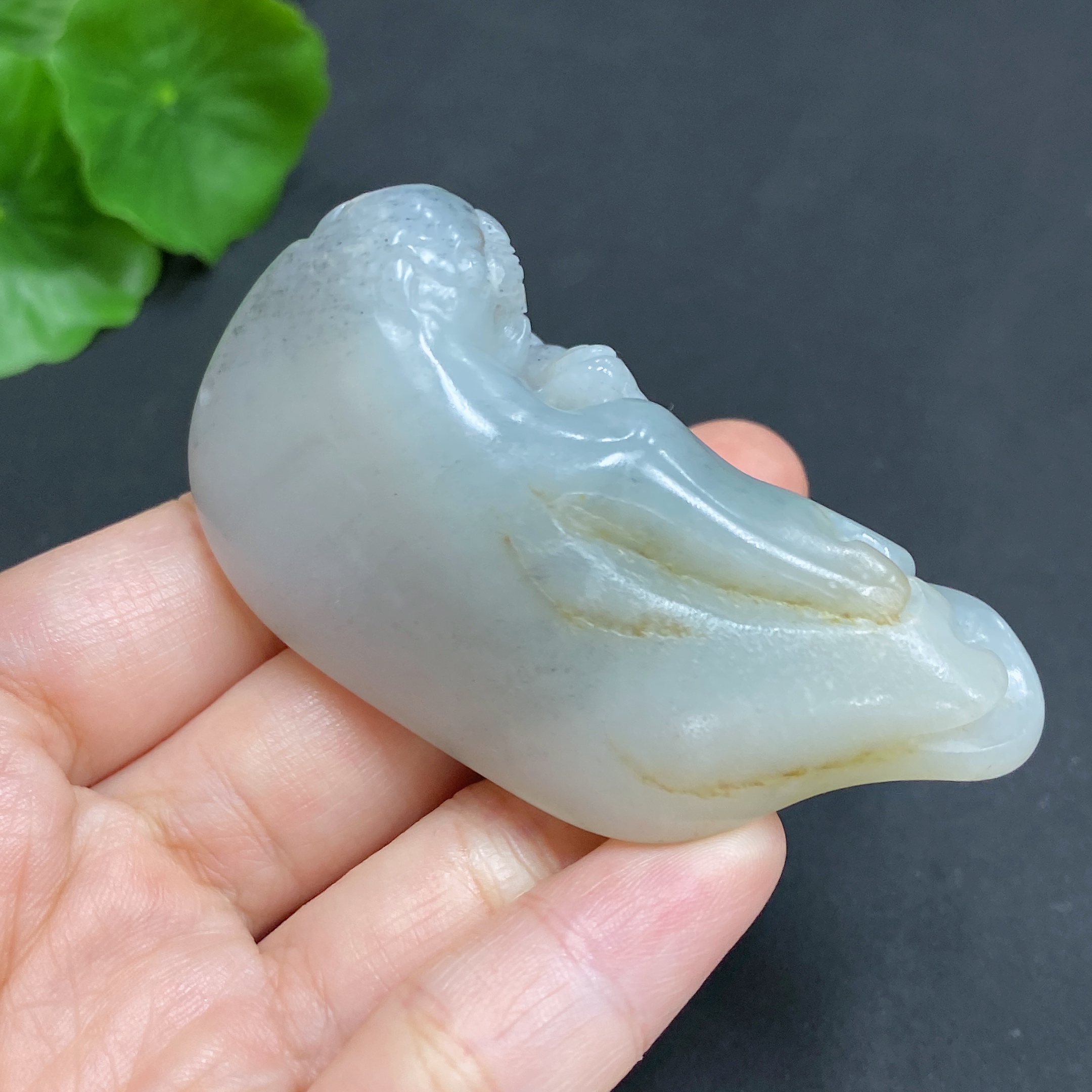 H23583110 Hetian Jade Pendant Auspicious Animal Total weight approx. 71.8g Undetermined skin color origin