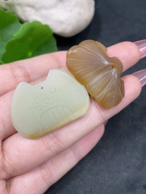 H33840547 Hetian Jade Pendant