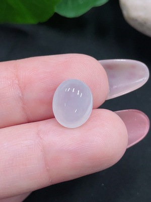 F34032402 Jadeite cabochon, total weight approx. 0.9g