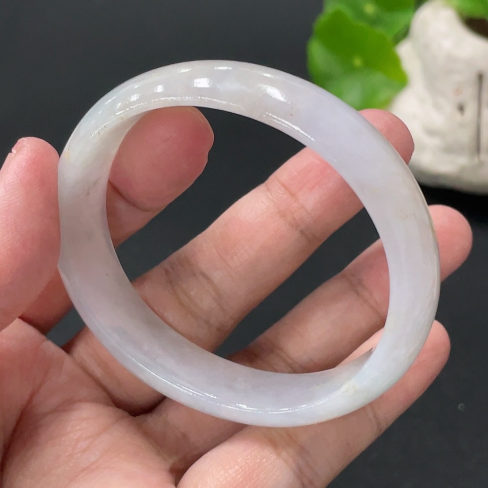 F35108816 Jadeite Concubine Bracelet Size 51.8/45.2mm Total Weight Approx. 33.74g