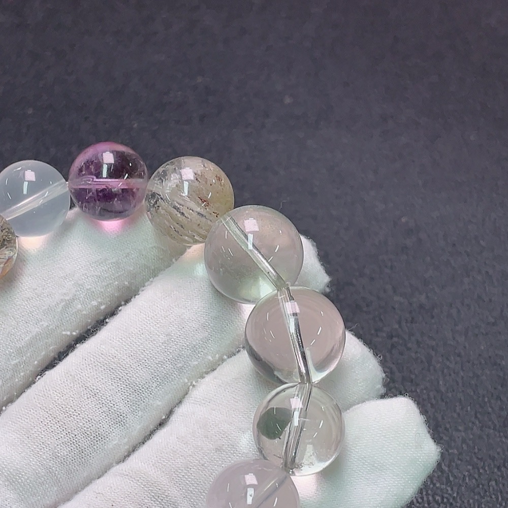 C33892281 Crystal Bracelet, Color Origin Undetermined, Total Weight Approximately 52.59g, Size 12.2-16.5mm (Color)