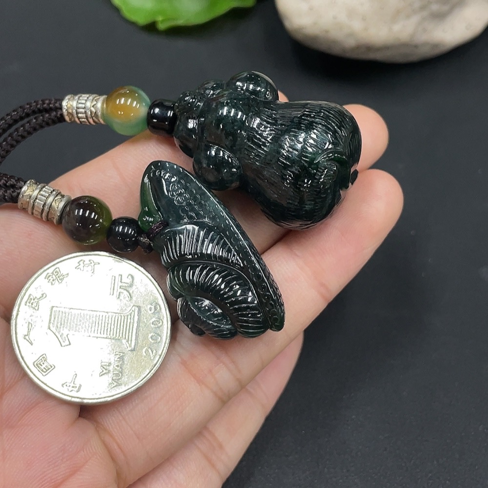 F19097913 Jadeite Snail/Pig Pendant Sell as a Lot