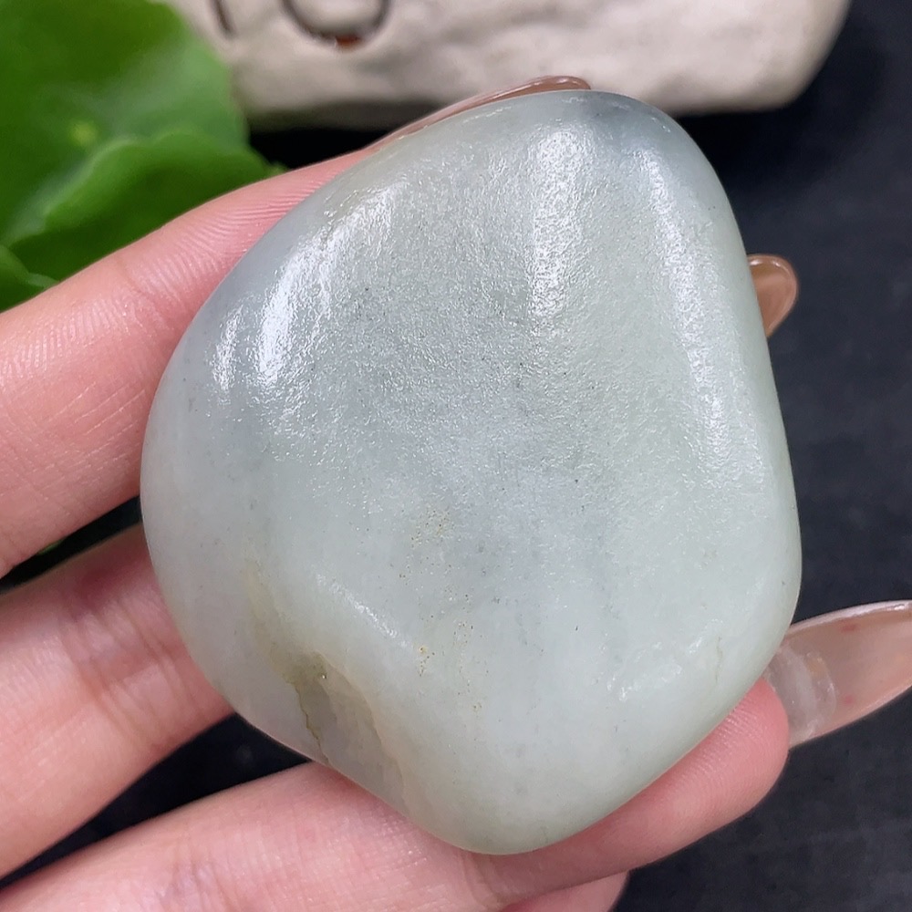 H32823308 Hetian Jade  Undetermined skin color origin  Total weight about 63.9g