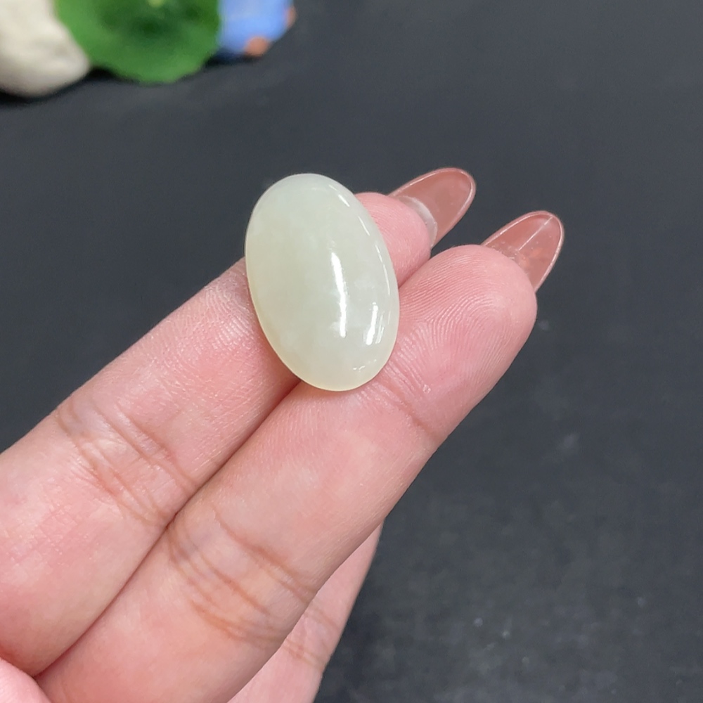H34011439 Hetian Jade cabochon, total weight approx. 3.2g