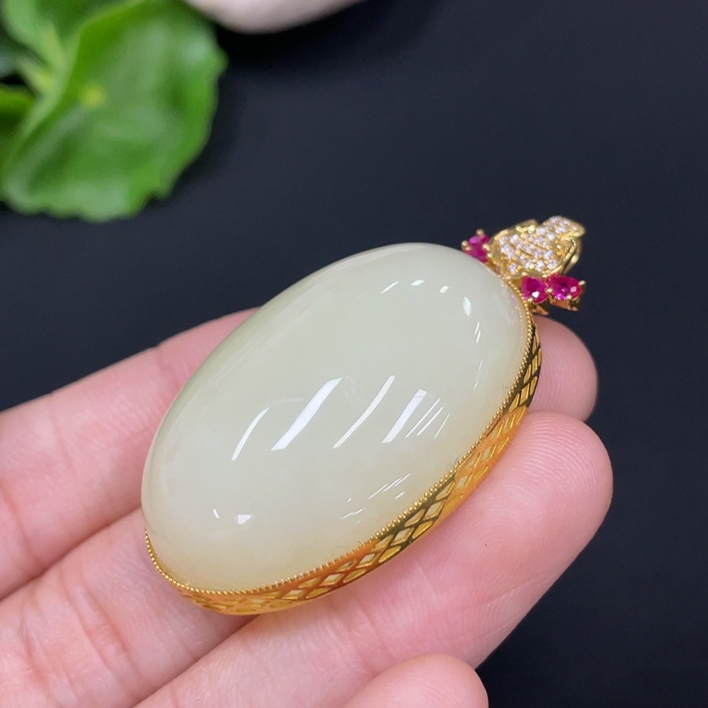 H29388032 Hetian Jade Inlaid Pendant 18k Gold Total Weight Approx. 19.7g