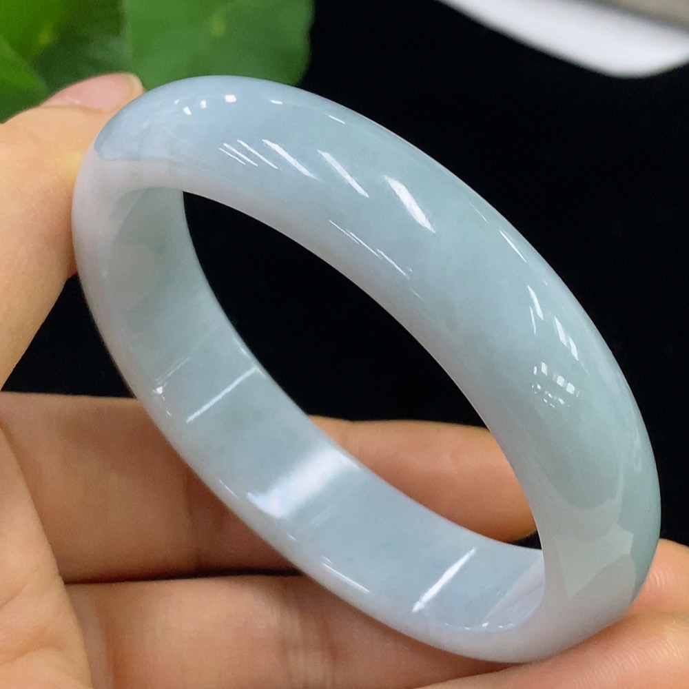 F35133624 Jadeite Concubine Bangle Size 54.6/47.8 Total Weight Approx. 43.62g