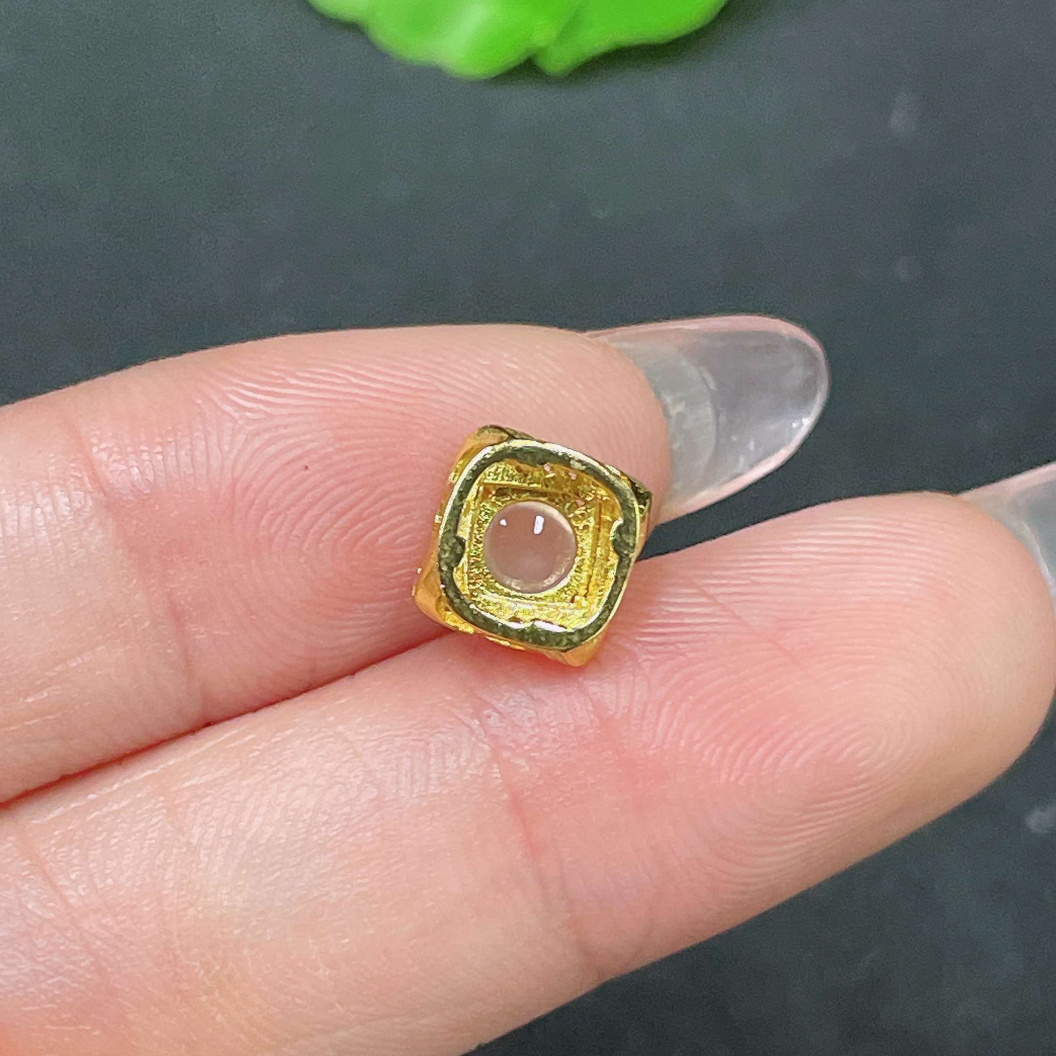 F34046967 Jadeite Inlay Non-Gold Non-Diamond Total Weight Approx. 0.8g