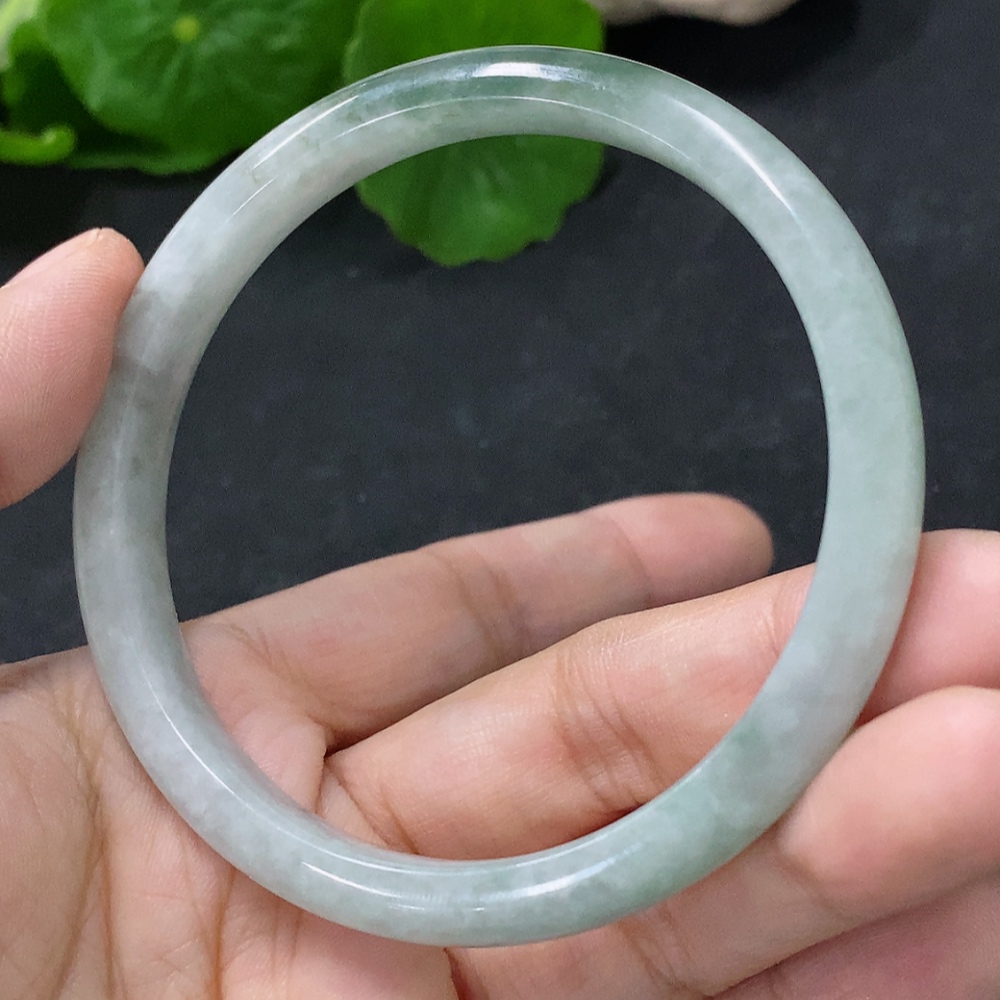 F31661628 Jadeite Round Bangle Bracelet, Inner Diameter 56.8mm, Total Weight Approximately 26.9g