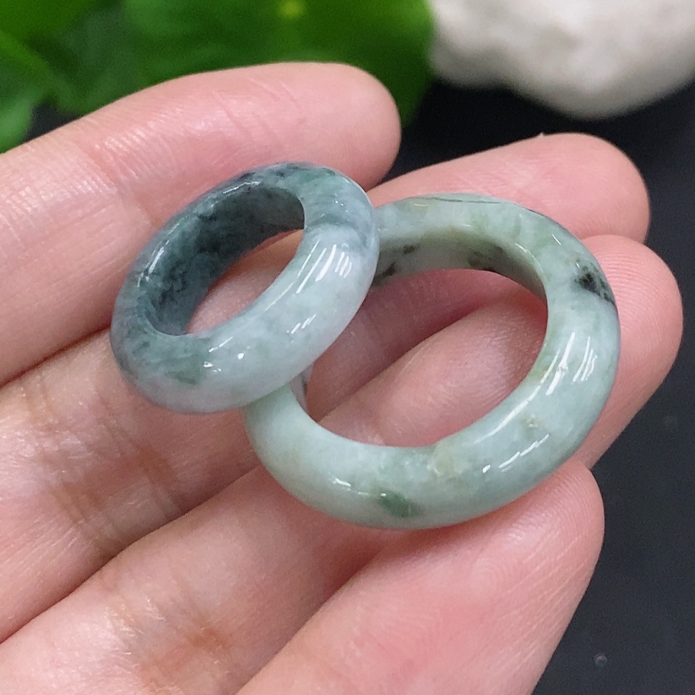 F34962132 Jadeite Pendant + Ring Sell as a Lot Size 16 Containing Other Minerals